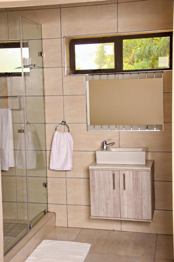 Zoe Bush Lodge Pretoria-Noord Dış mekan fotoğraf